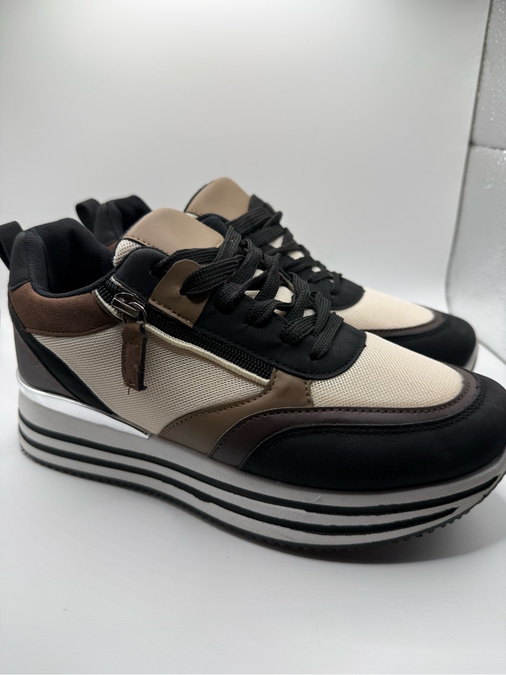 Rouge Helium Cream, Black & Brown Platform Sneakers
